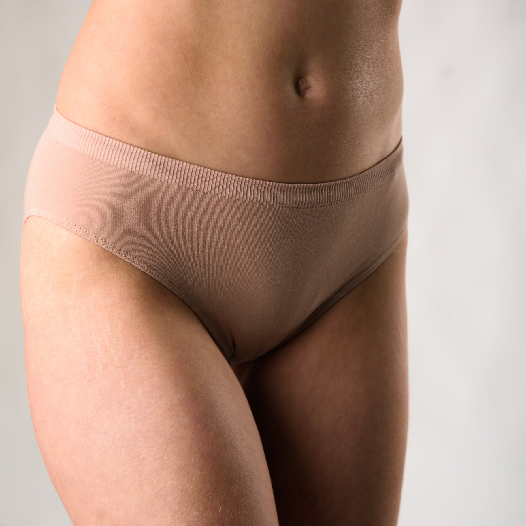 Classic cut bamboo underwear in nude
