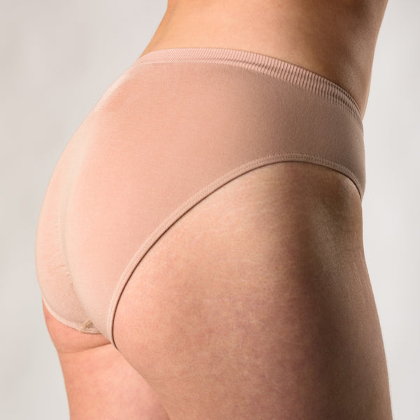 Side view of the Classic cut bamboo underwear.