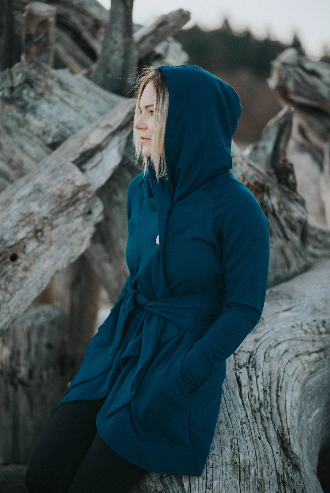 Bamboo wrap in bamboo fleece, teal colour.