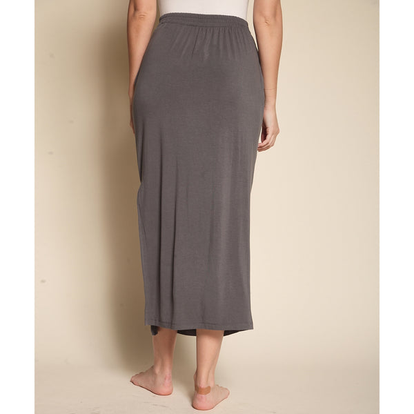 Back view of the bamboo skirt in grey.